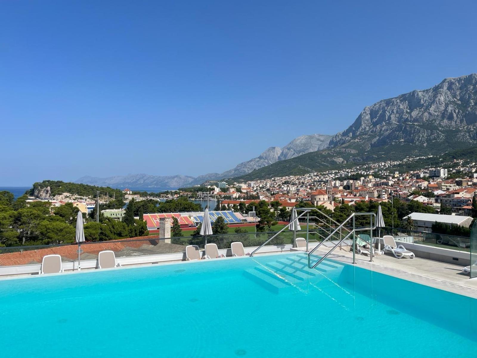 Uzelac Apartment With Pool Makarska Extérieur photo